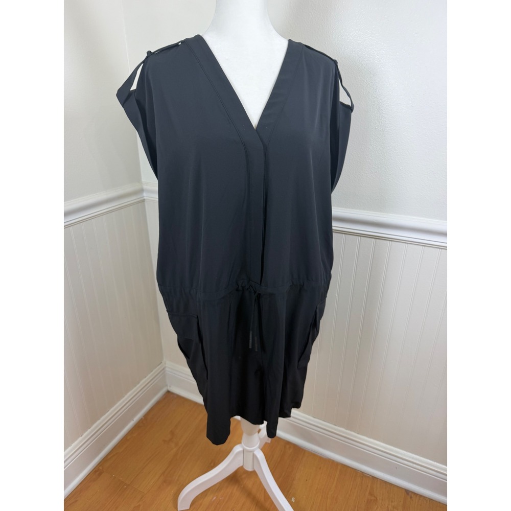 Athleta Romper‎ Shorts Womens 16 Black Drawstring Waist Cargo Pockets Cap Sleeve